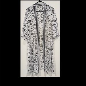 No Boundaries Black and White Dotted Kimono